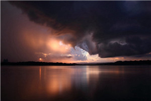 描写上海的句子